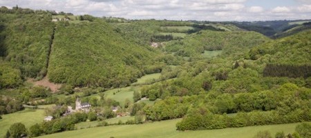 Vue sur le hameau de Saint-Jean-de-Jeanne à Paulinet