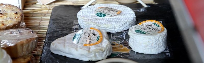 Plateau de fromages produits localement - Les paulinetoises © CDT