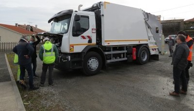 Un nouveau camion de collecte pour la CCMAV
