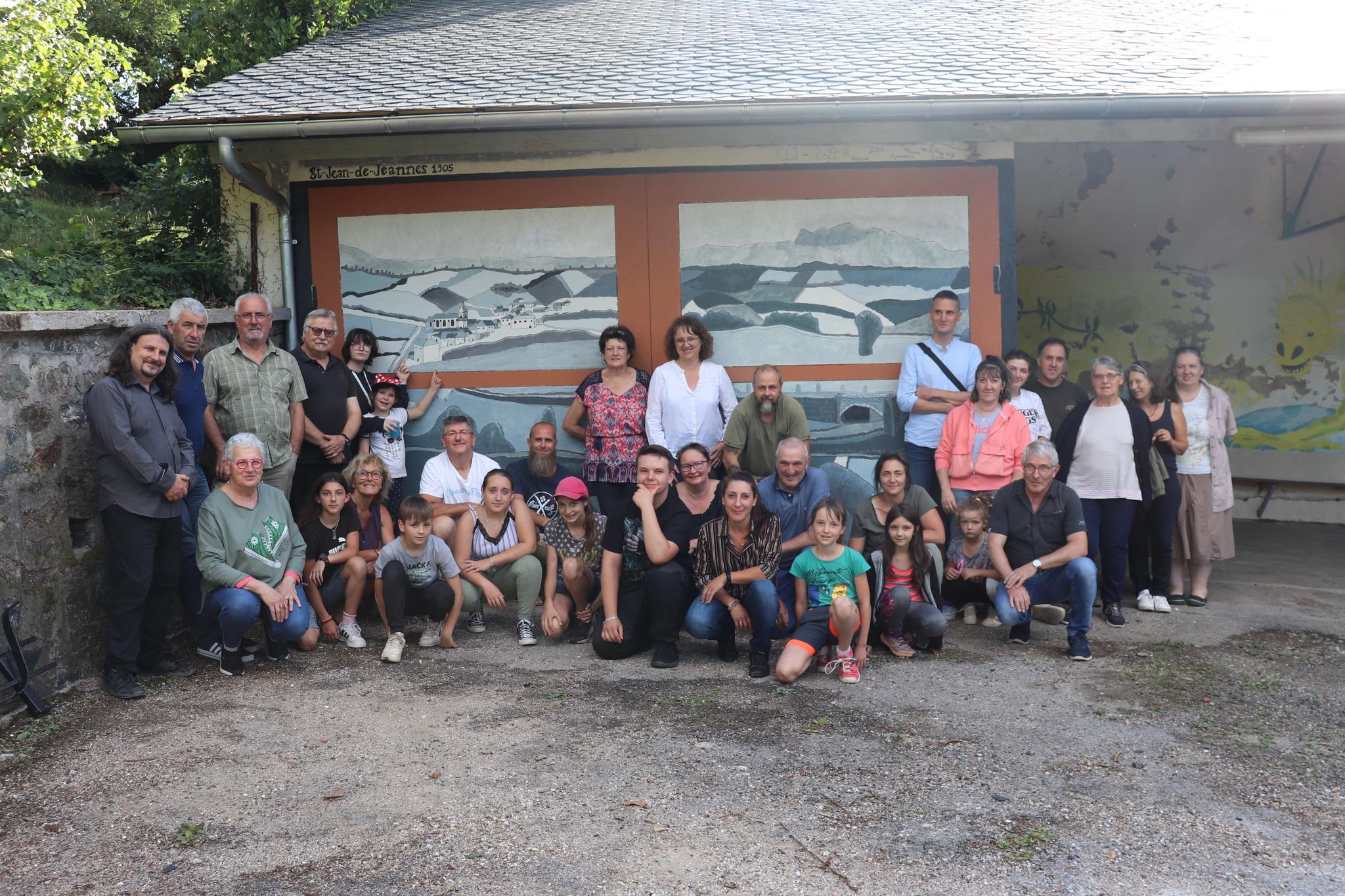 Inauguration de la fresque du Club Ados réalisée dans le cadre du Chantier Loisirs Jeunes