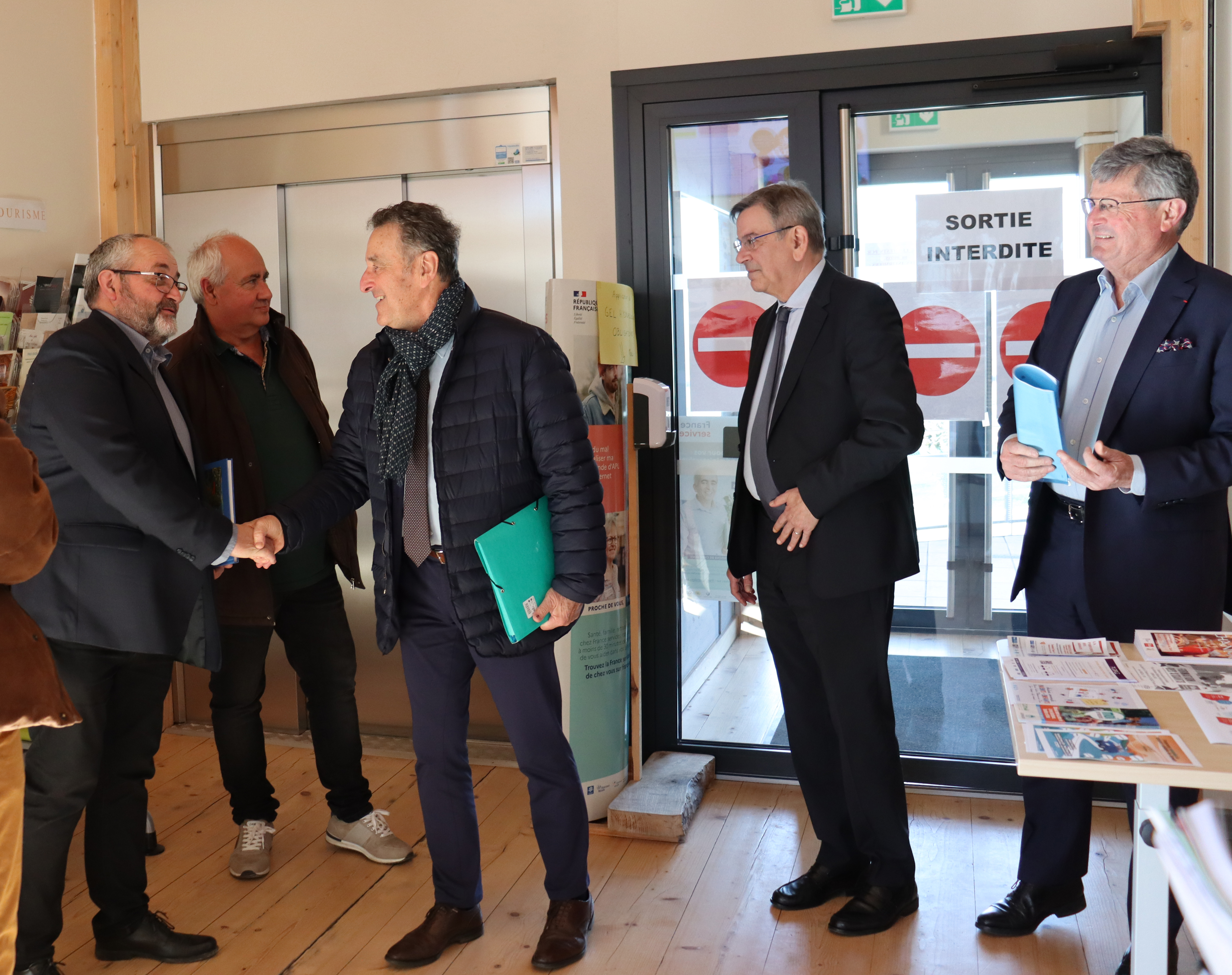 Visite de M. Delcros, Sénateur du Cantal