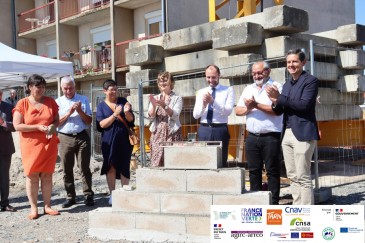 Pose de la première pierre de la Résidence Autonomie de Ladrech